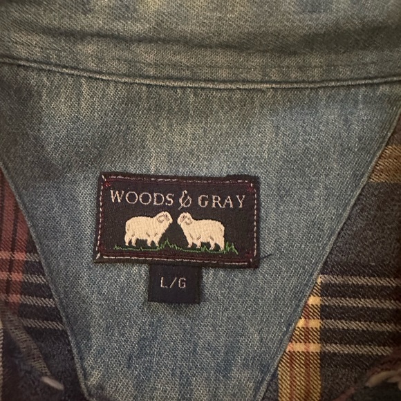 Vintage Woods and Gray Button-Up Size Large - Picture 3 of 4